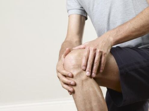 Which doctor to contact to treat pain with knee arthrosis
